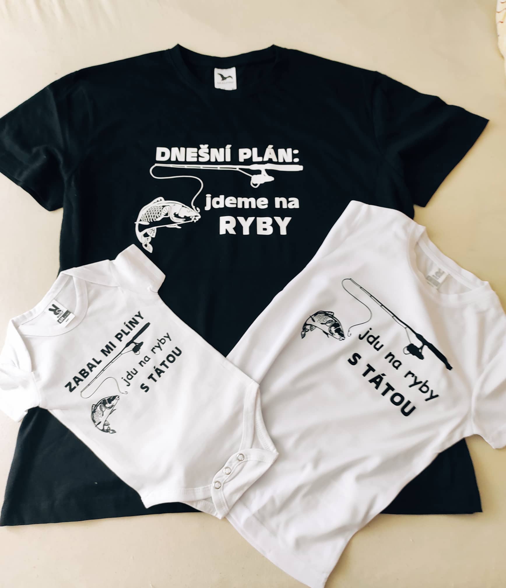 Kojenecké body kr. rukáv Jdu na ryby s tátou