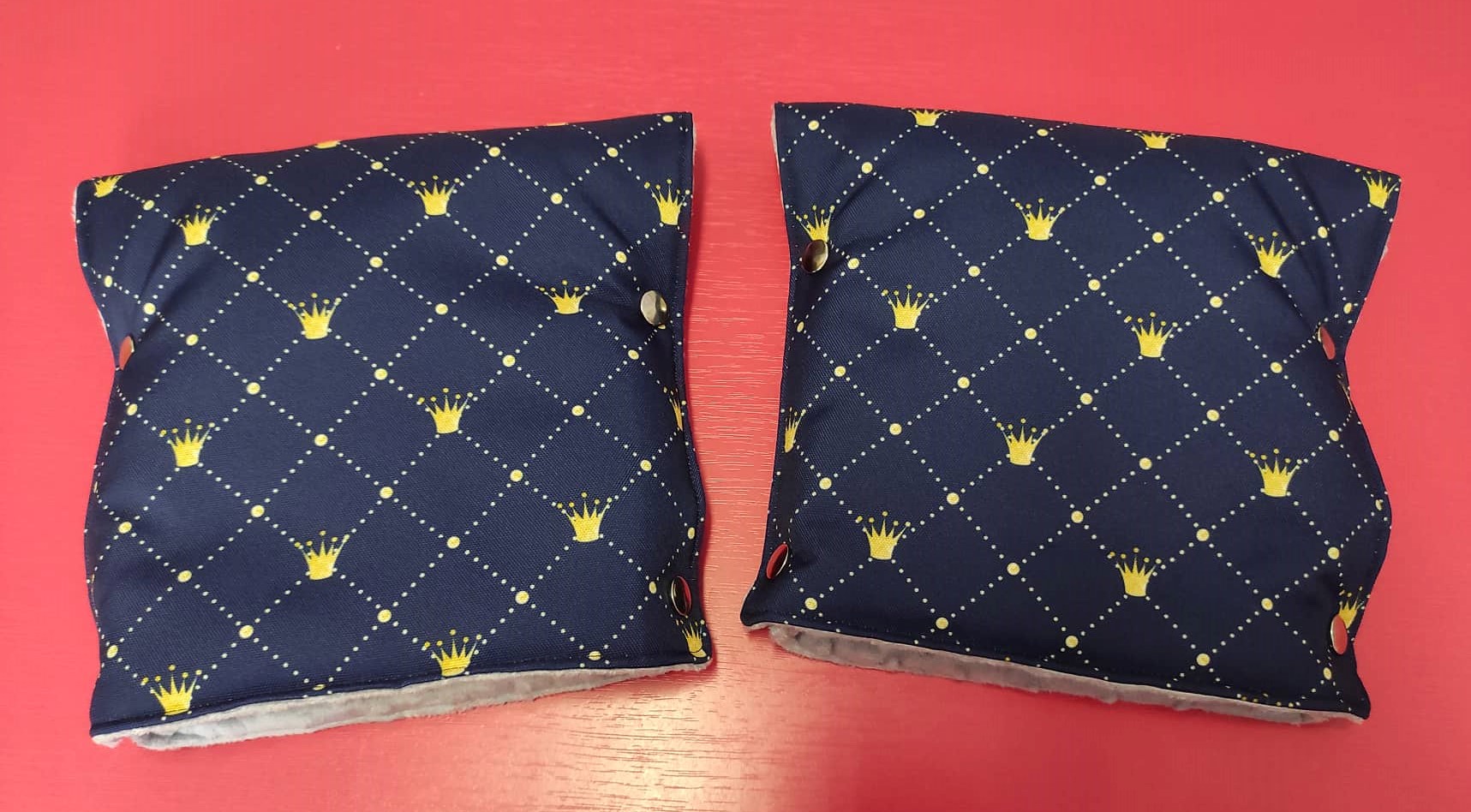 Fusak na invalidní vozík Korunky modrý