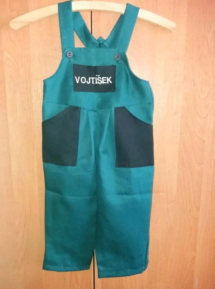 Dětské montérky s výšivkou jména na přání