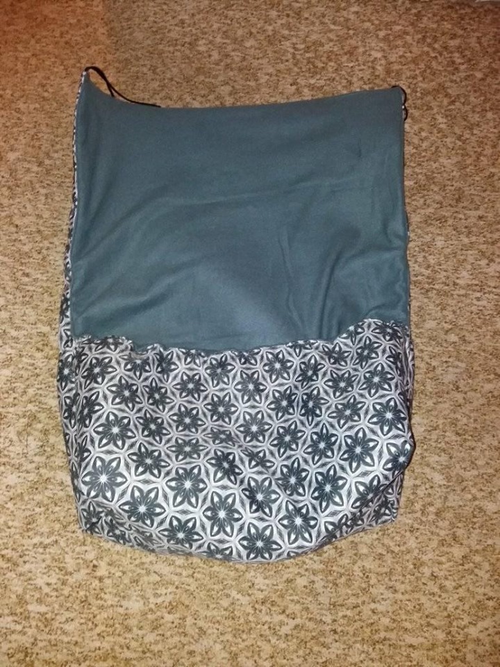 Nánožník na invalidní kočárek/vozík kaleidoskop černý