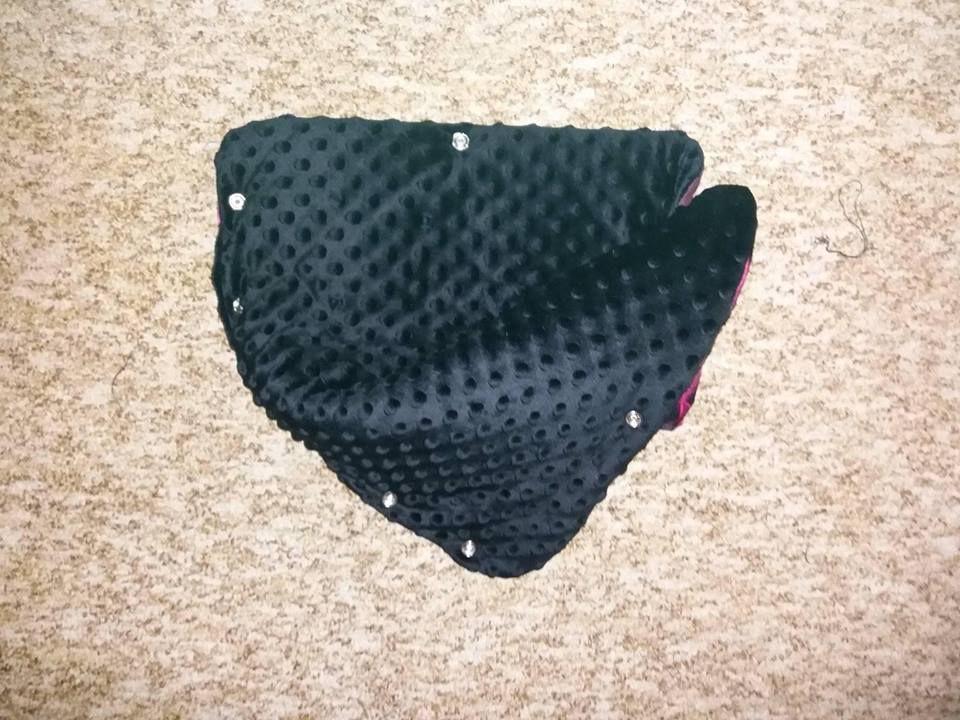 Rukávník černo-růžový 3D