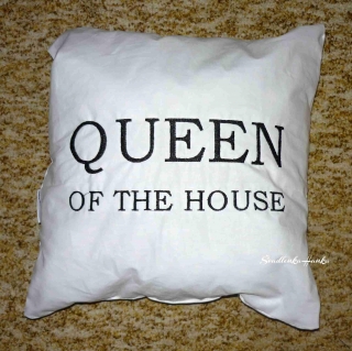 Polštářek QUEEN