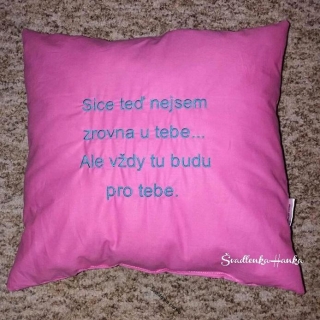 Polštářek s nápisem
