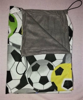 Nepadací deka/nánožník fotbal